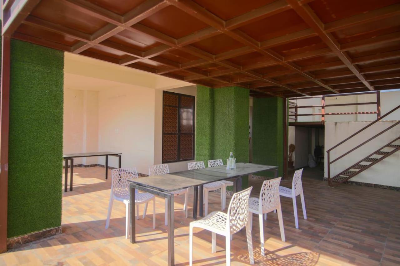 Hotel Dosa Plaza Udaipur Buitenkant foto