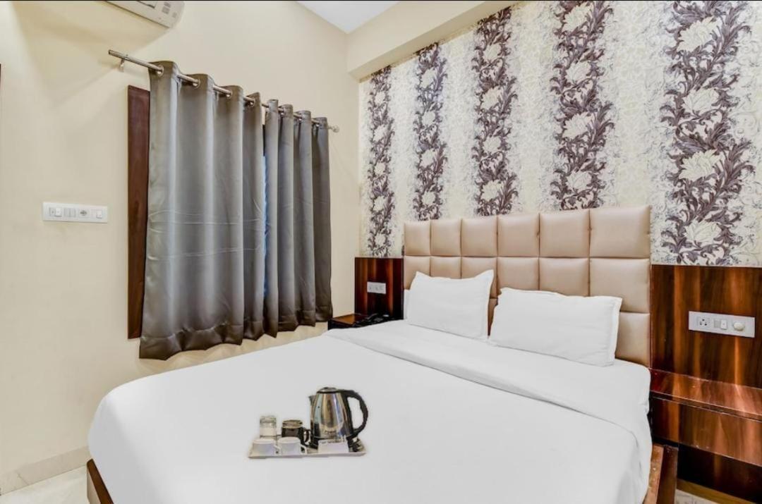 Hotel Dosa Plaza Udaipur Buitenkant foto