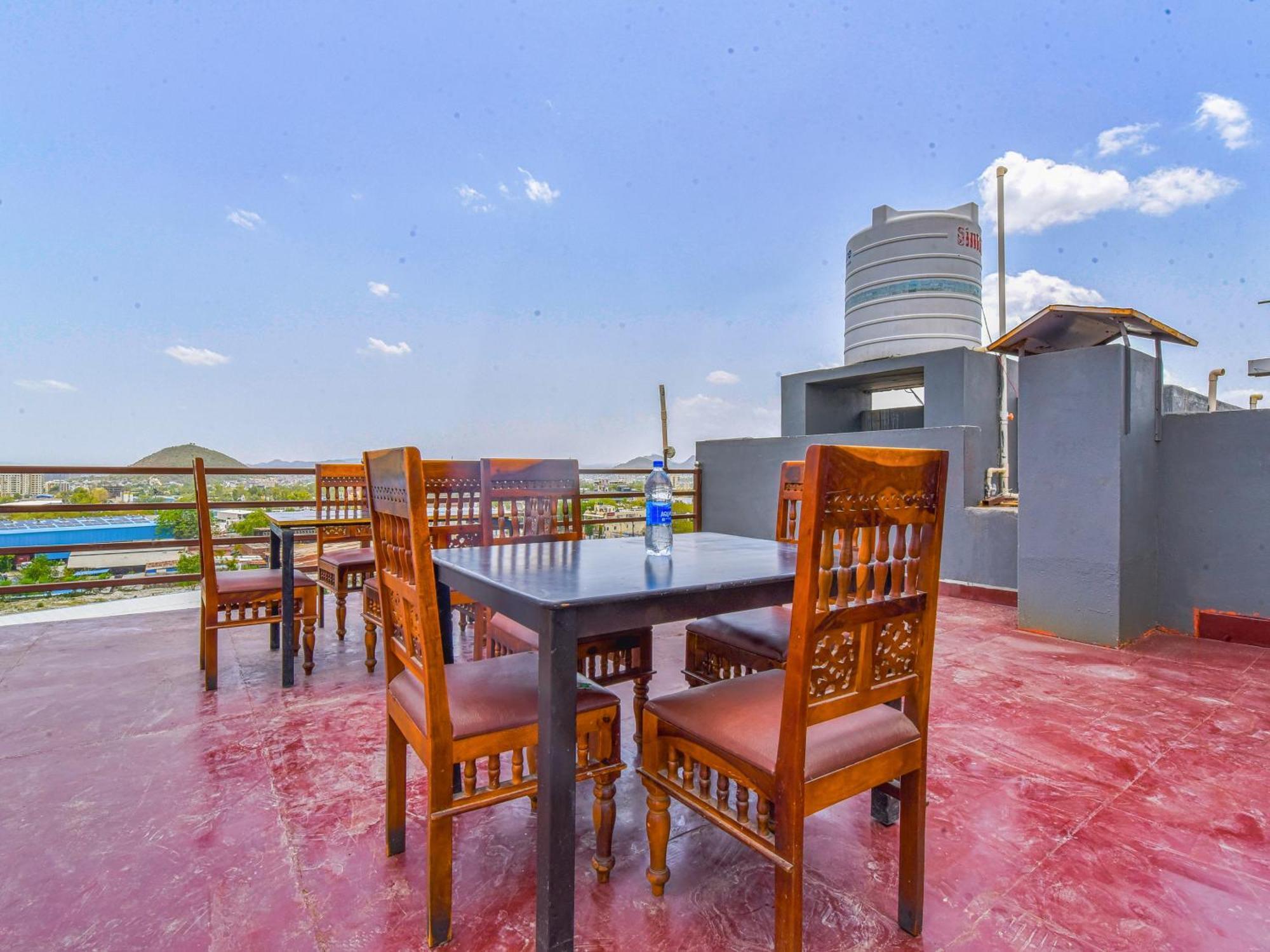 Hotel Dosa Plaza Udaipur Buitenkant foto