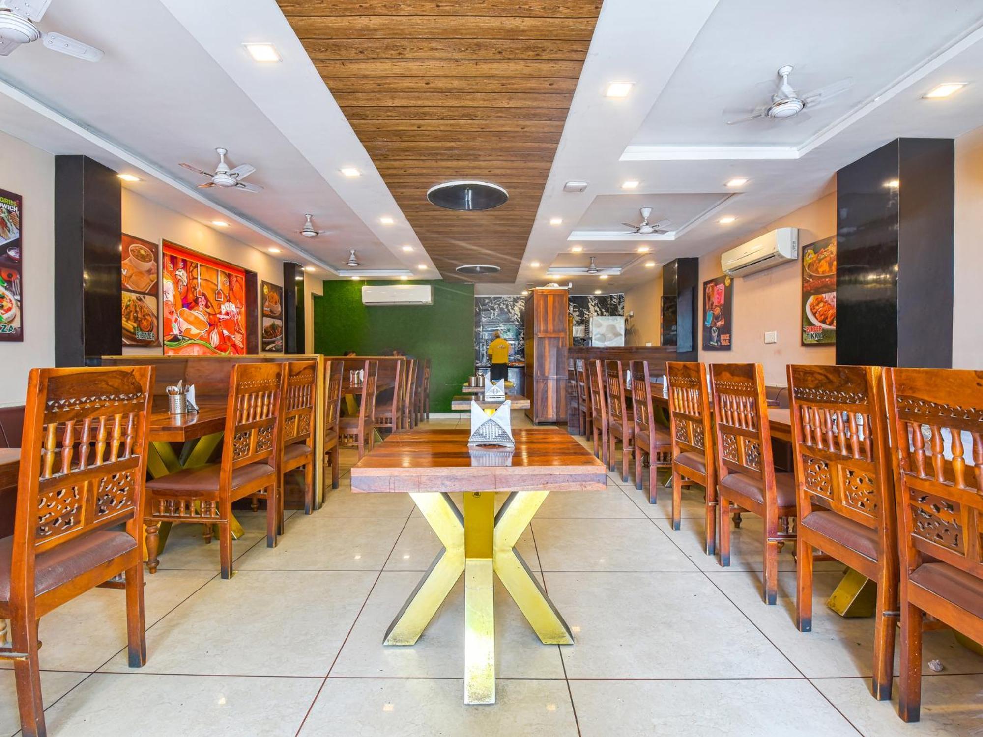 Hotel Dosa Plaza Udaipur Buitenkant foto