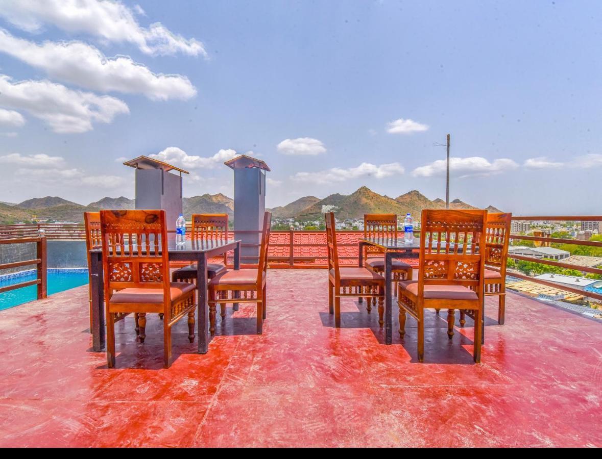 Hotel Dosa Plaza Udaipur Buitenkant foto